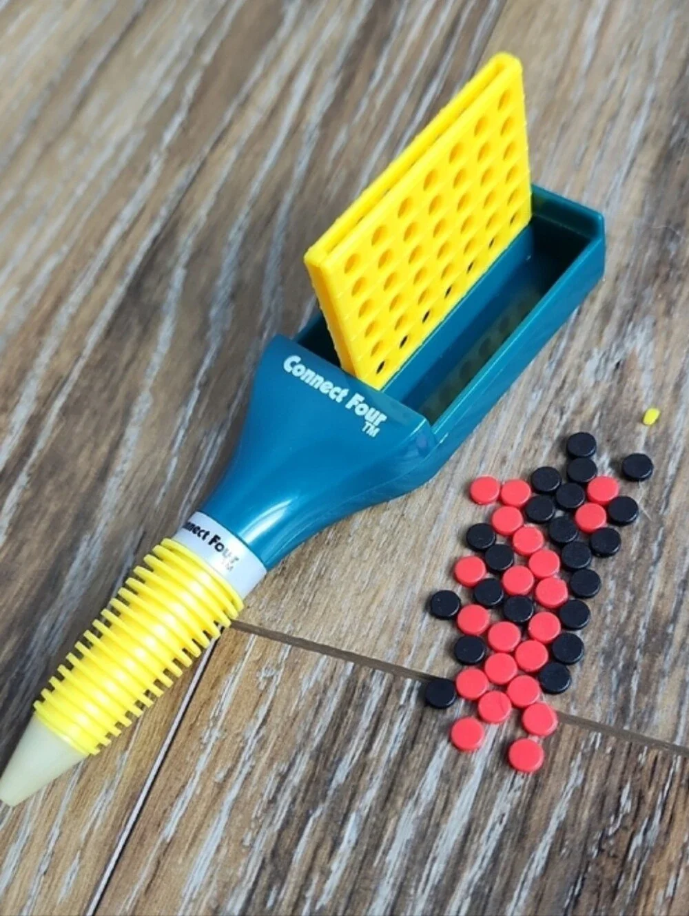 Mini Connect Four Game Pen Hasbro